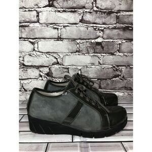 Charly Fox Gray Suede Patent Leather LaceUp Casual Wedge Shoes Women Sz 39EU/8.5
